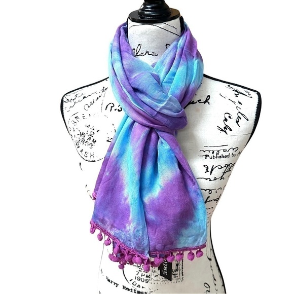 NWT Gypsy 05 Tie Dye Rayon Scarf with Pom Pom Tassels - Picture 3 of 9